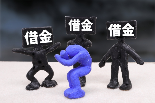 多重債務に悩む。枚方市の弁護士や司法書士への無料相談に一歩踏み出す